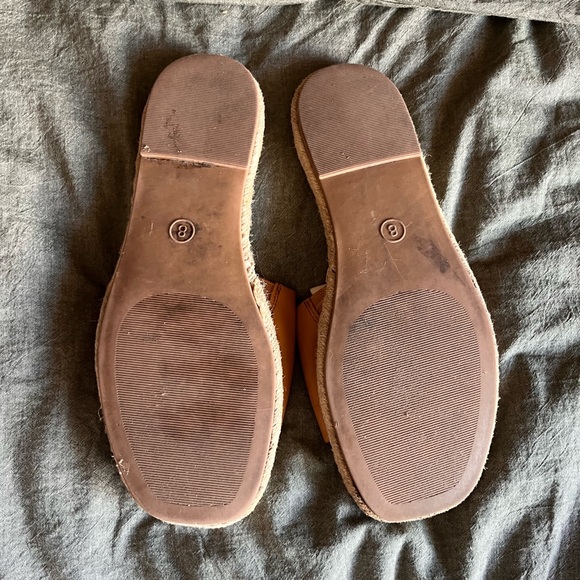 Universal Thread Maren Leather Slide Sandals - Picture 4 of 4